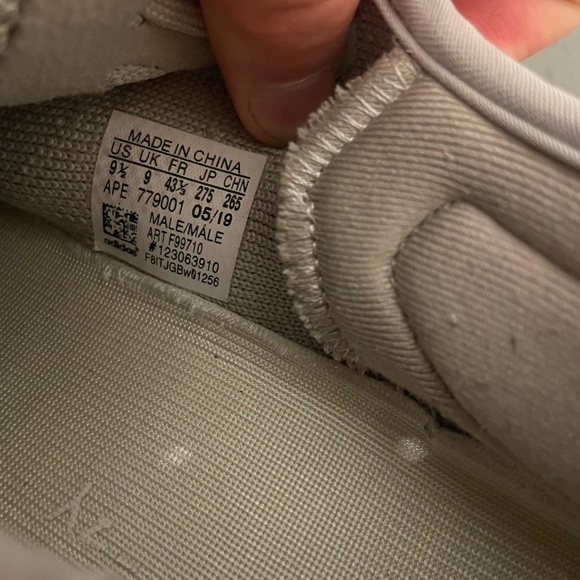 Yeezy 350 Sesame - Picture 9 of 16
